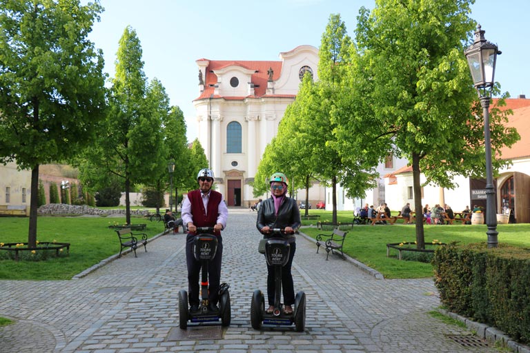 brevnov-monastery-segway-tour-beer