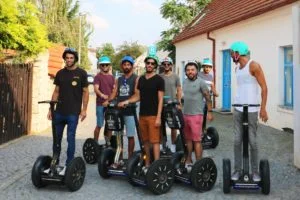 Tour de la cerveza doble monasterio 2 Tour divertido en Segway por Praga, despedida de soltero