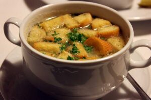Garlic soup (Česnečka)